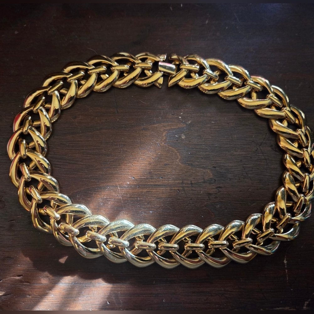 Napier Stamped Vintage Chunky Goldtone Chain Choker Necklace